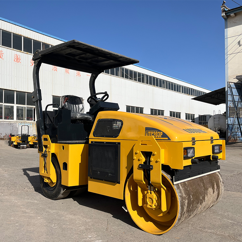 Recommended | 3-Ton Tire & Steel Wheel Combined Road Roller, Your Top Choice for Asphalt Compaction!