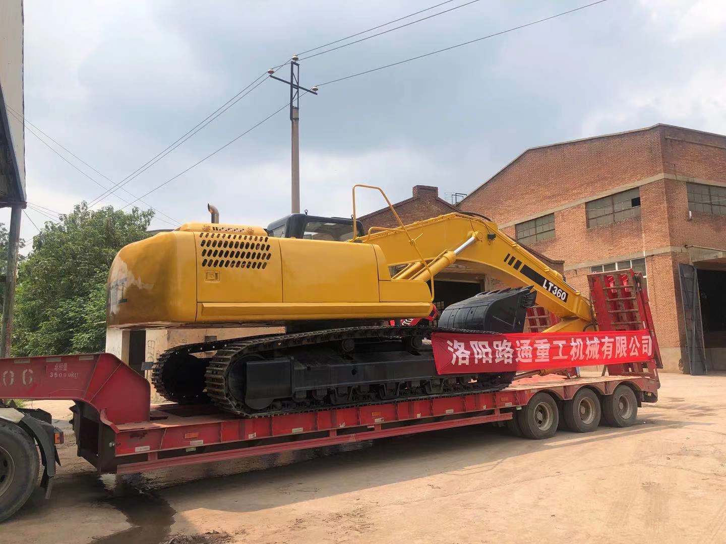 Lutong Tracked Excavators Rush to Support Henan Post-Disaster Reconstruction